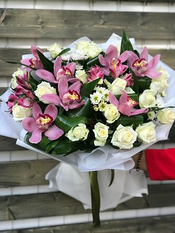 Букет цветов из: Розы и Хризантемы в Пограничном
