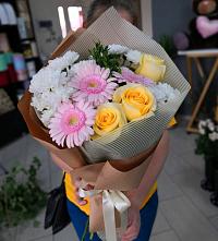 Букет цветов из:  Герберы, Розы и Хризантемы в Пограничном