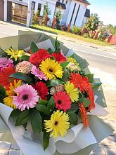 Букет цветов из:  Герберы #REPLACE_PRED# Пограничном