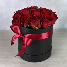 Цветочная композиция из Розы в шляпной коробке в Пограничном